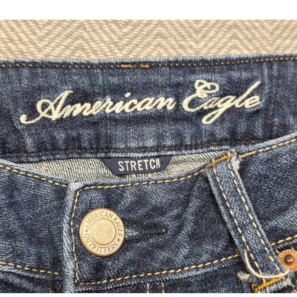 American Eagle Outfitters Womens Dark Wash Raw Hem Stretch Denim Shorts‎ Size 6